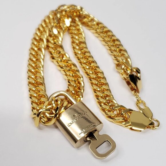 Authentic Louis Vuitton Padlock w/unbranded Cuban Style 18k Gold Plated Chain - Picture 8 of 15